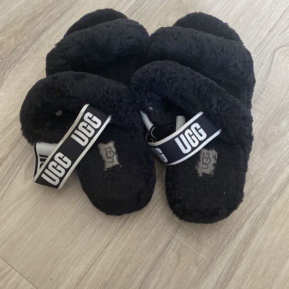 UGG FLUFF YEAH SLIDES - Picture 2 of 3